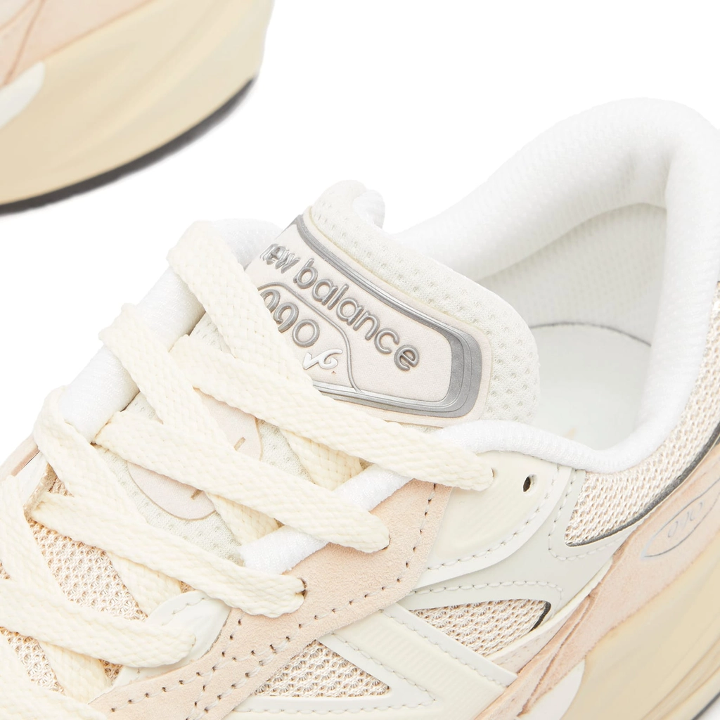 New Balance U990VR6 Pink